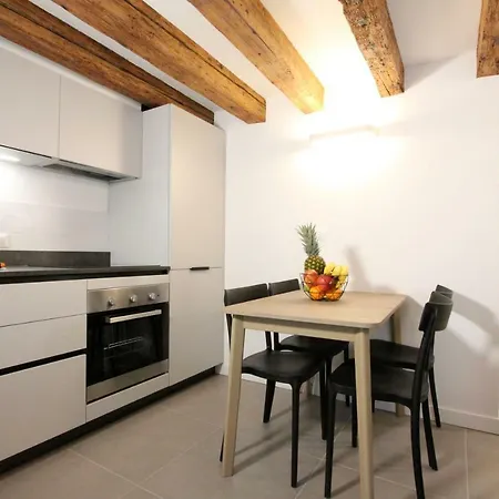 Apartment Degli Artisti *