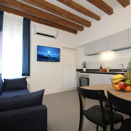 Apartman Degli Artisti Velence