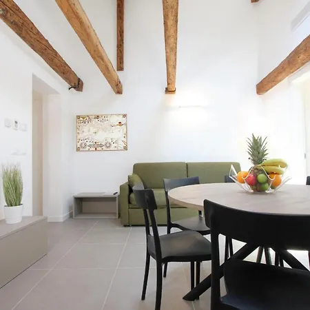 Degli Artisti Apartman