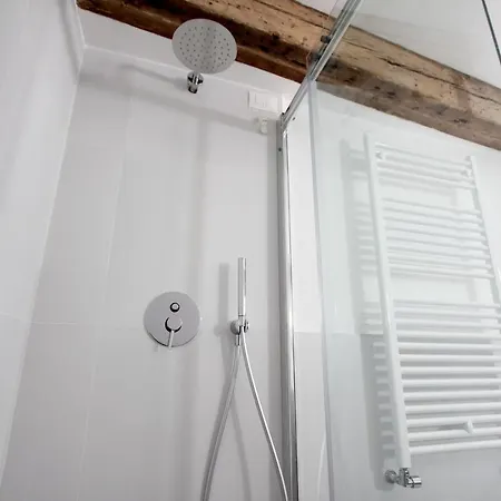 Degli Artisti Velence