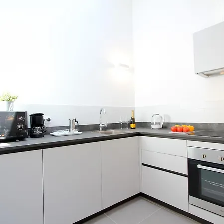 Degli Artisti Apartman