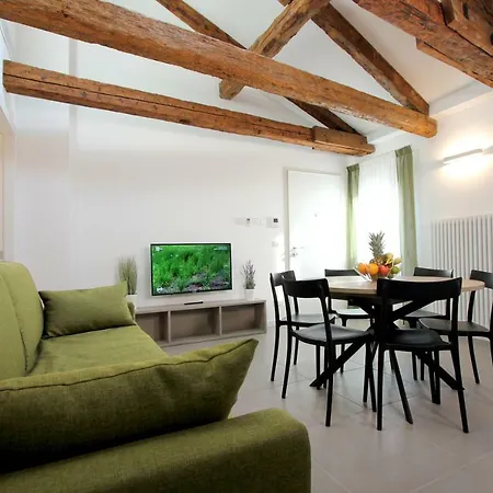 Degli Artisti Apartman